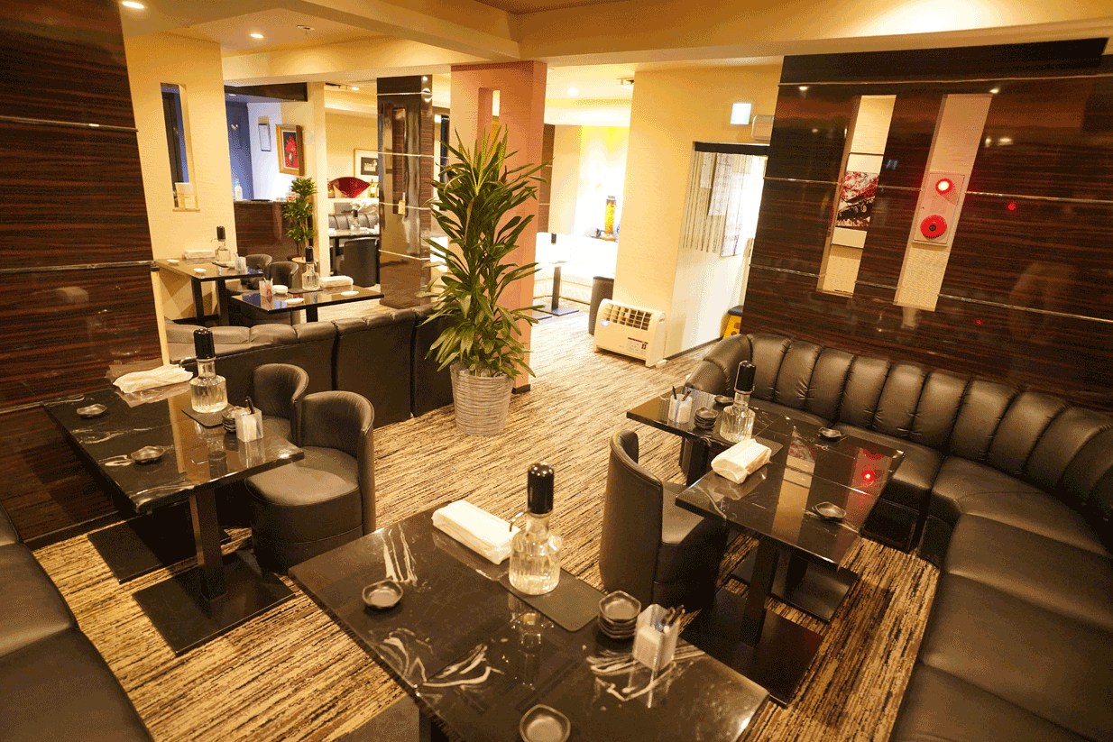 クラブEXEエグゼ店内