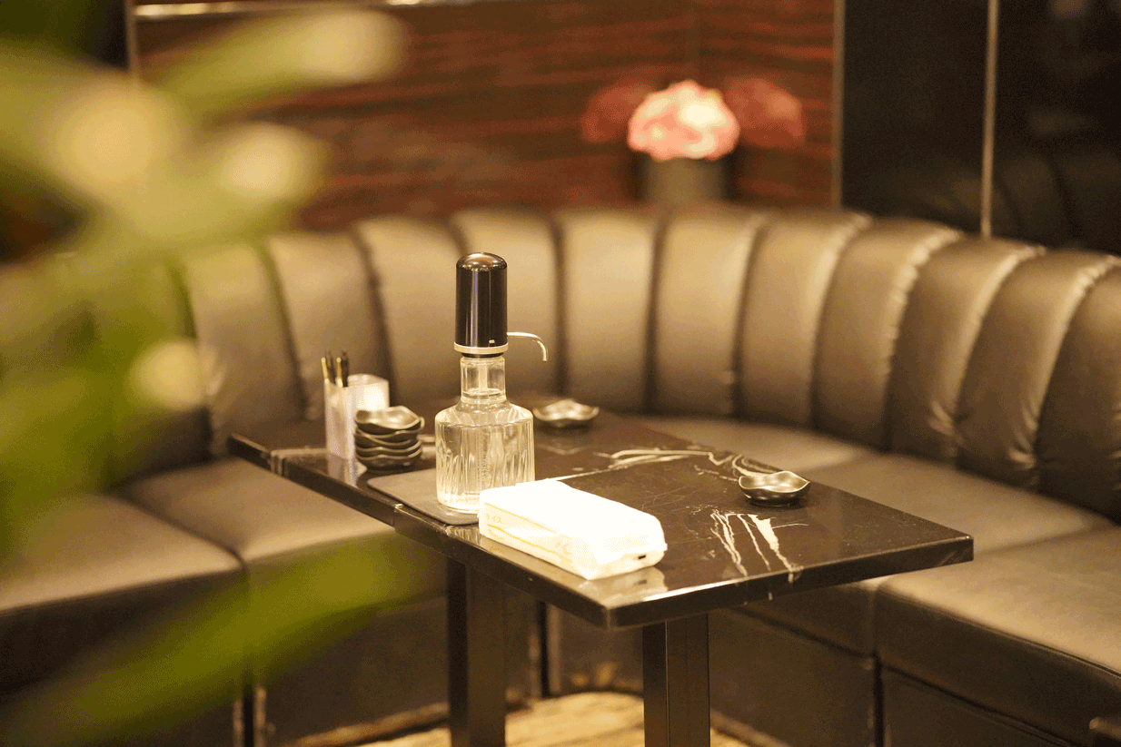 クラブEXEエグゼ店内